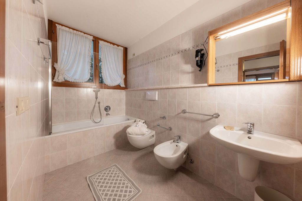 ski-residence-holiday-apartment-dolomites-4